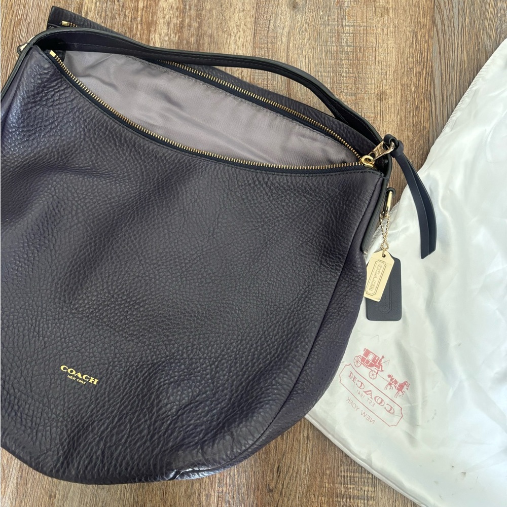 Coach Elegant Black Leather Hobo Bag with Dust bag - Picture 4 of 6